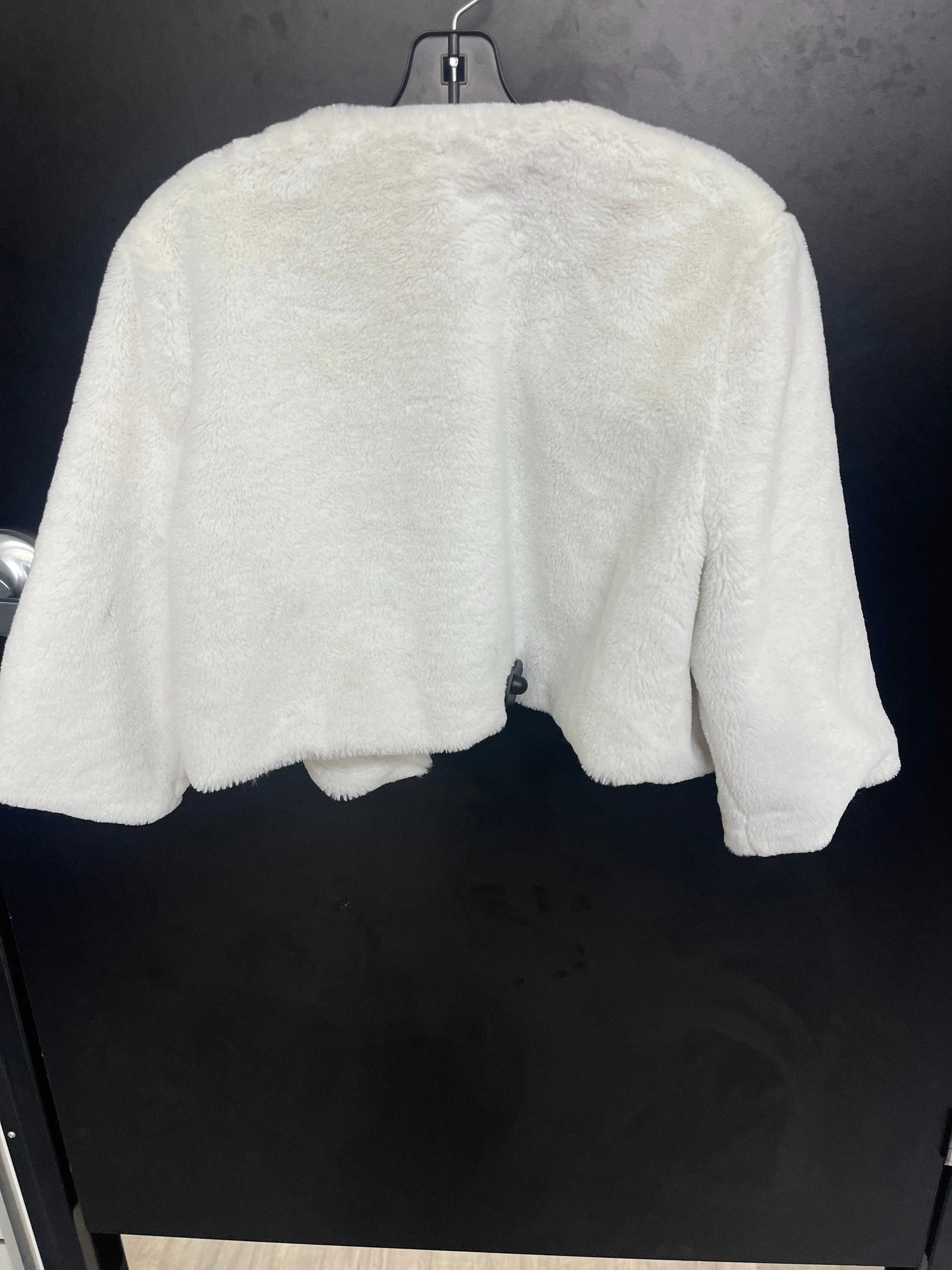 Betsey Johnson Outerwear Size Large