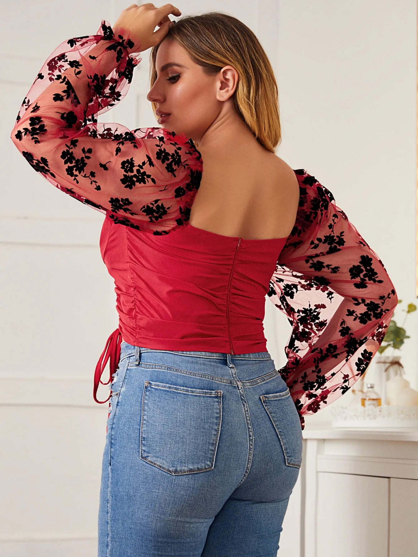 Floral Zipper Long Sleeve Sweetheart Crop Plus Size Blouse