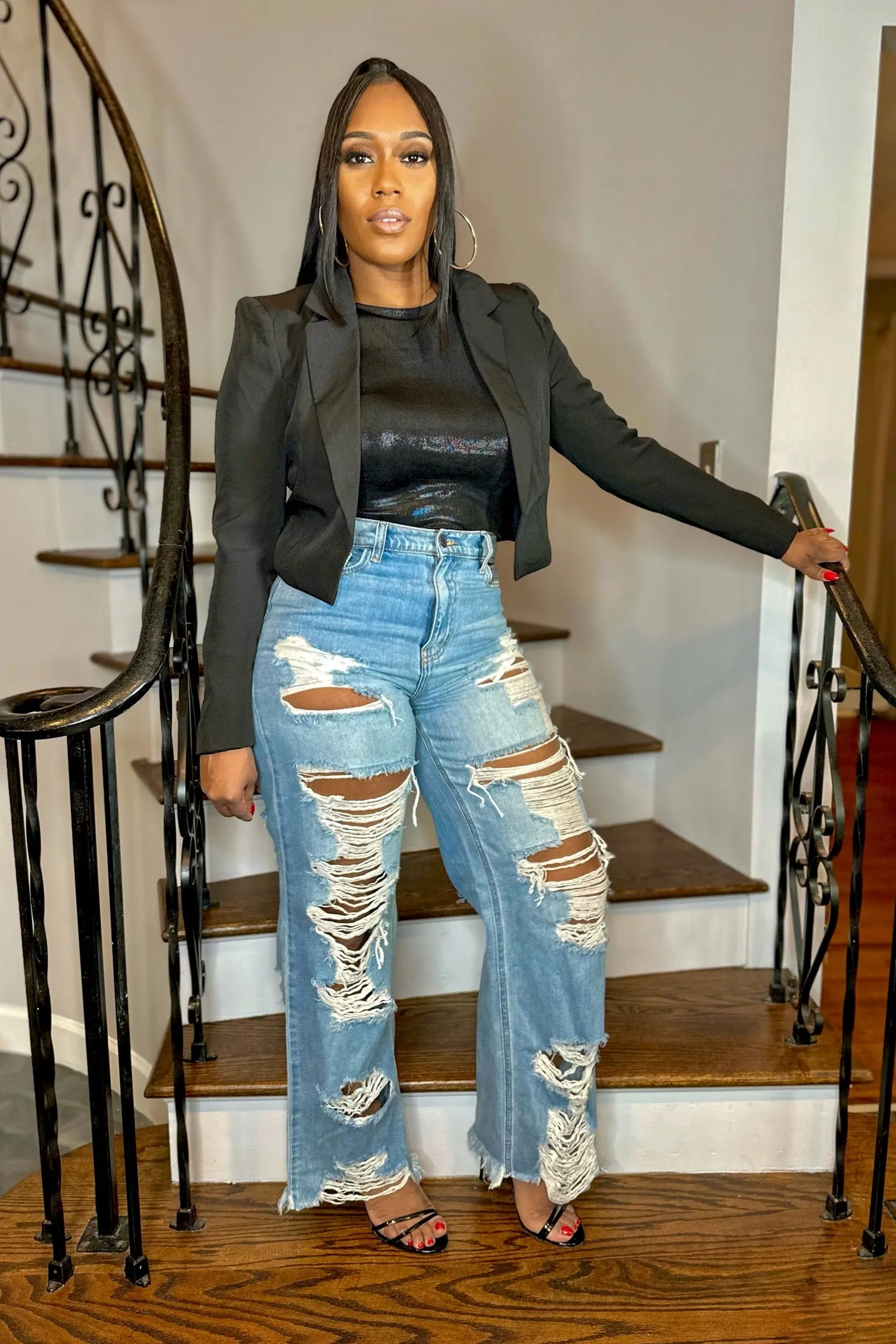HIGH RISE WIDE LEG RIPPED JEANS