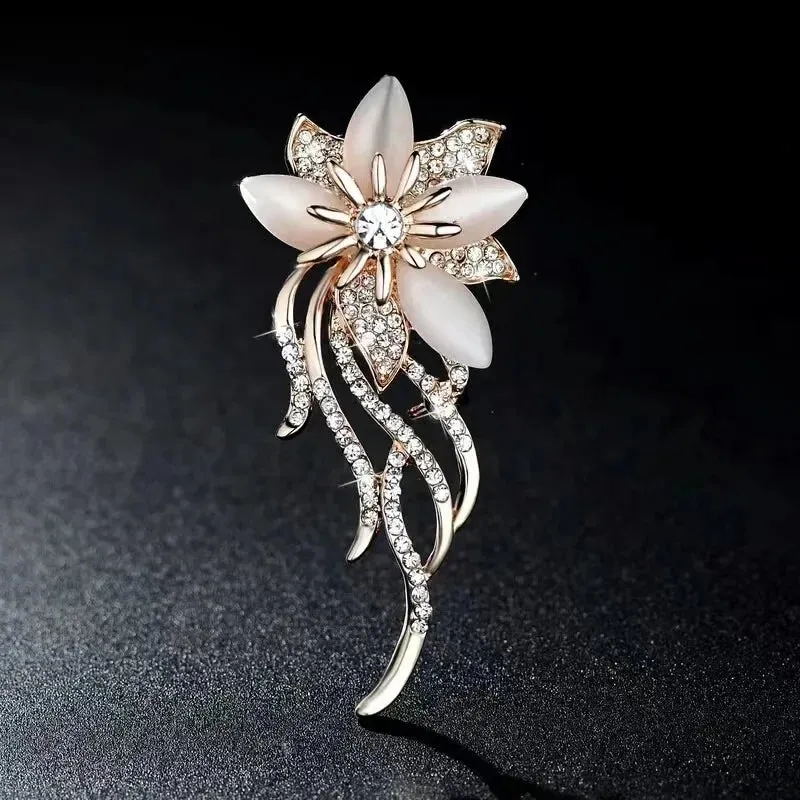 Mallow Leather Brooch Pin