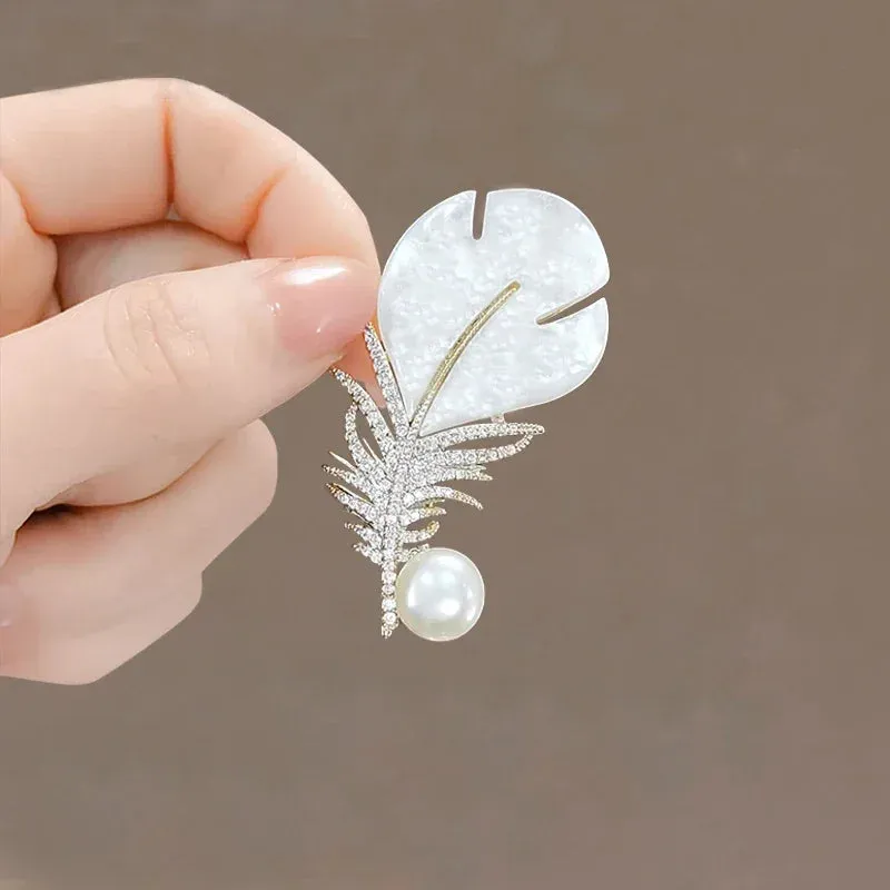 Mallow Leather Brooch Pin