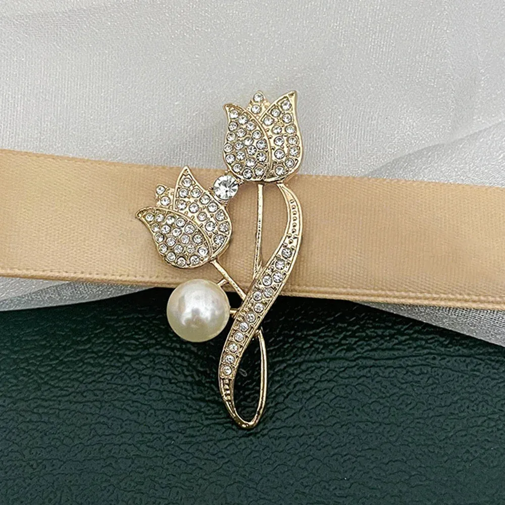 Mallow Leather Brooch Pin